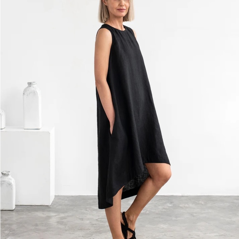 Magic Linen Royal Toscana Black Sleeveless Dress
